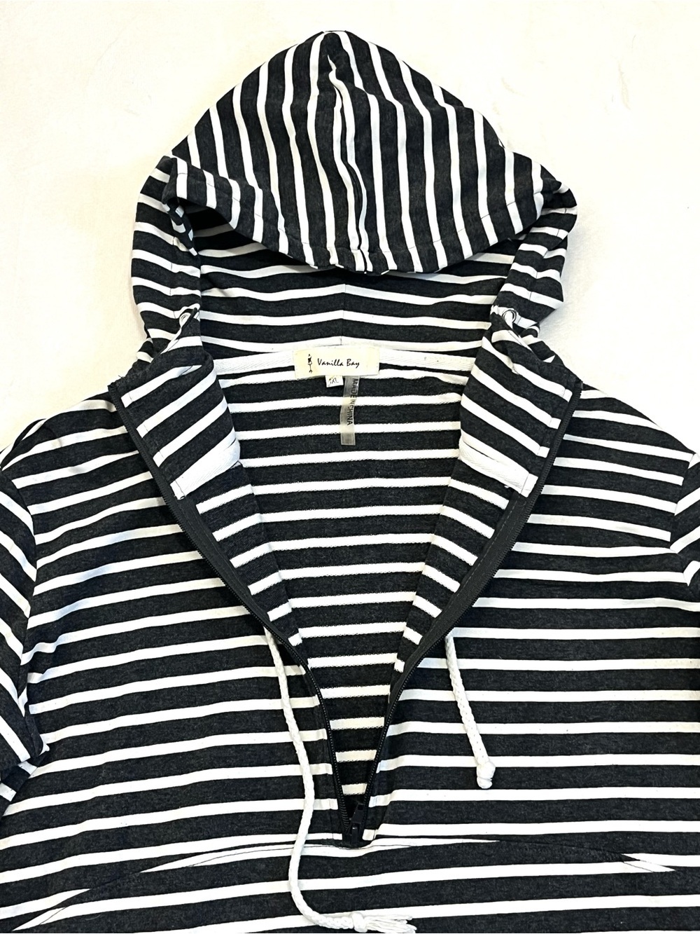 Vanilla Bay Women’s Dark Gray and White Striped Half-Zip Drawstring Hoodie XL - Picture 7 of 16